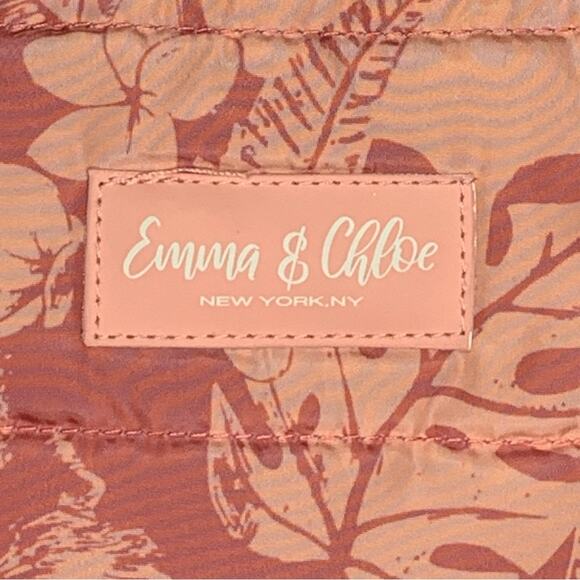 Emma & Chloe NWOT Quilted Totes Pink with Floral Print Straps Zipper Closure - Picture 6 of 8